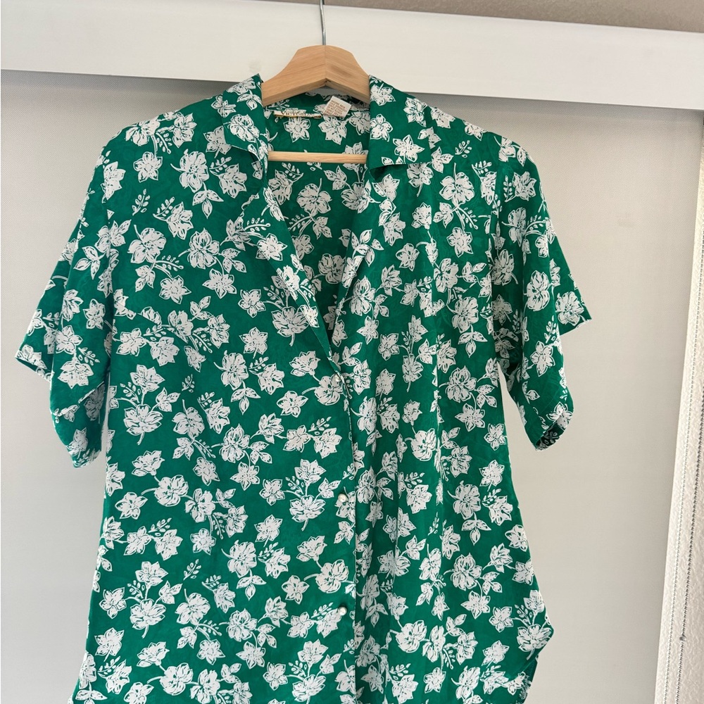 Floral Green Short Sleeve Blouse